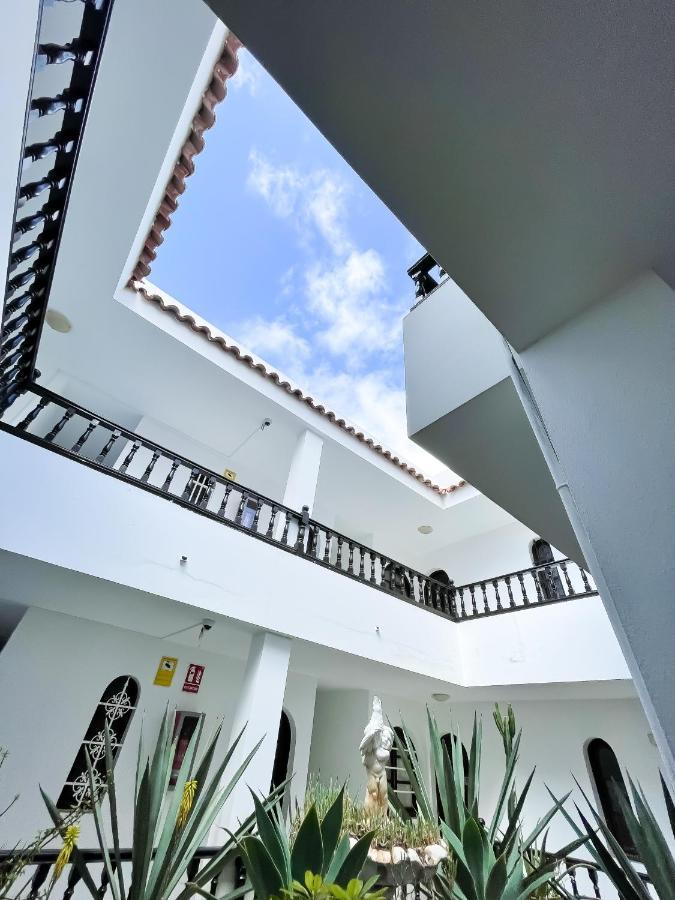 Central House Corralejo Bagian luar foto